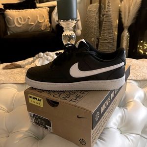 Nike Court Vision Next Nature black and white Sneakers